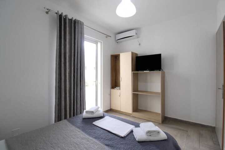 Room 40 of 86