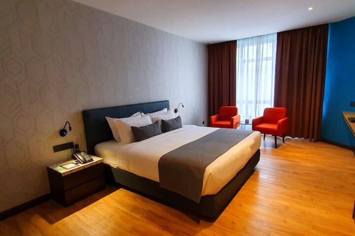 Room 16 of 41