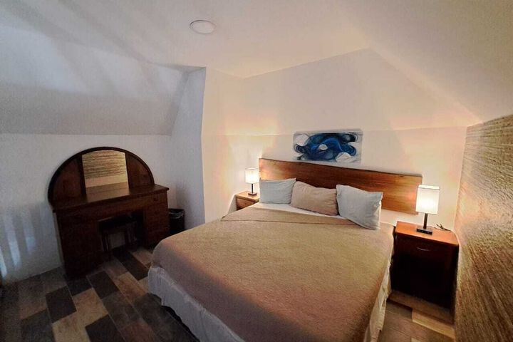 Room 16 of 35