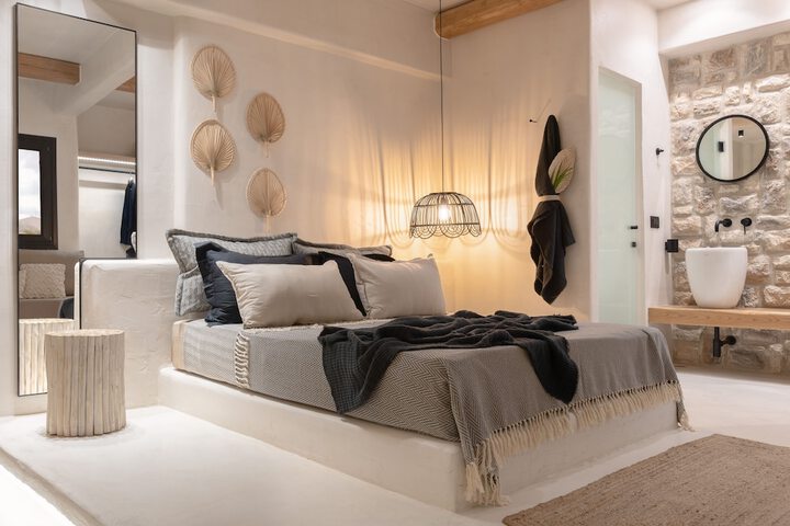 Room 15 of 260