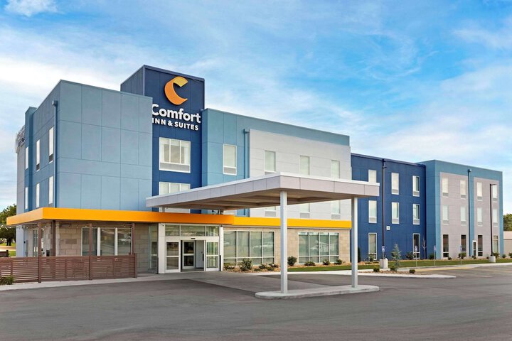 Comfort Inn &  Suites Mountain Grove US-60 in Mountain Grove, MO