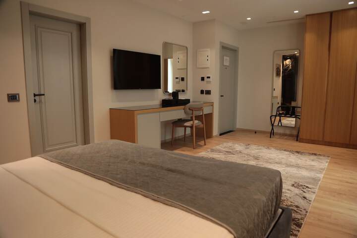 Room 18 of 61