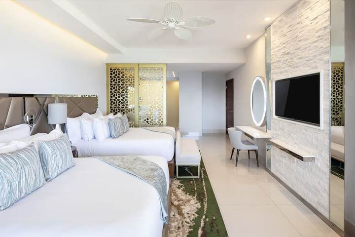 Room 3 of 18