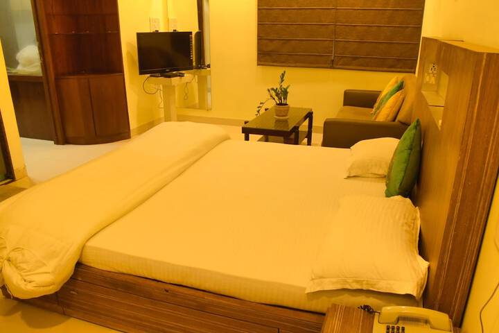 Room 5 of 29