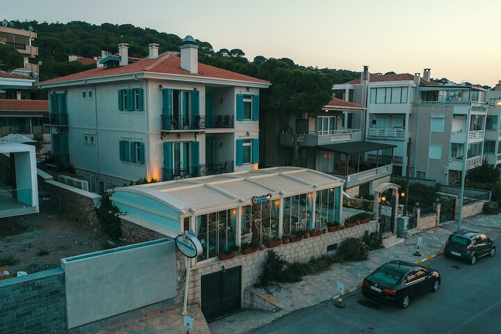 Hotel 74 of 85