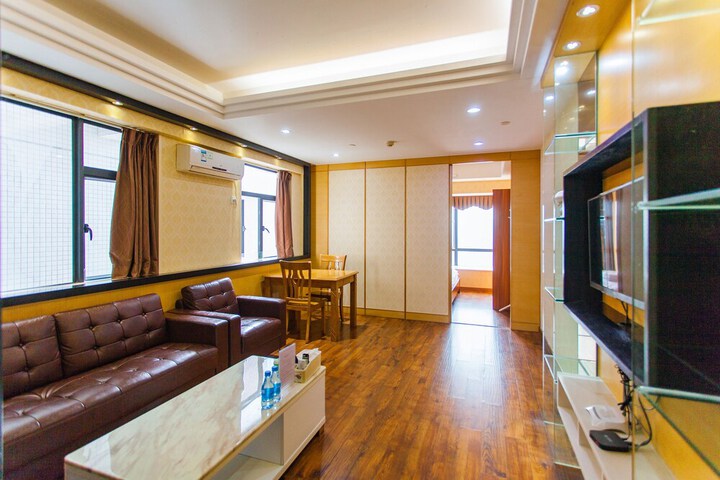 Room 5 of 31