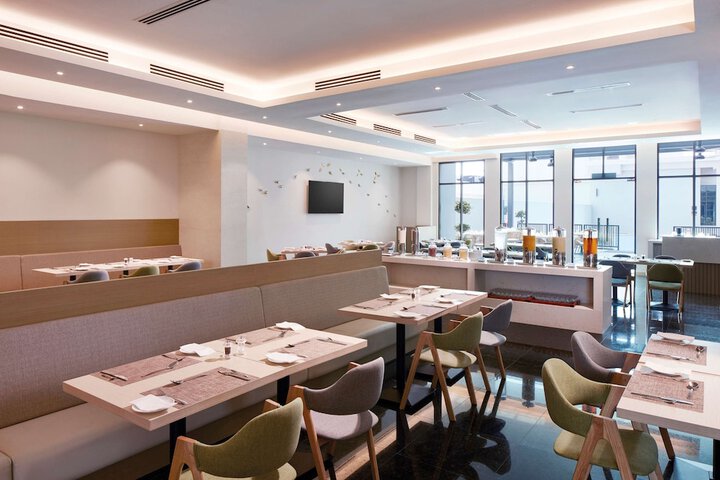 Dining Photos