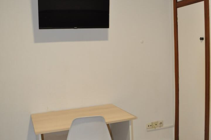 Room 26 of 53