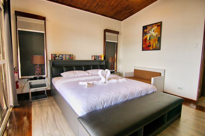Room 15 of 76