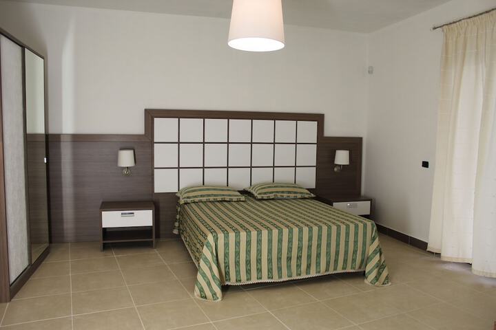 Room 3 of 17