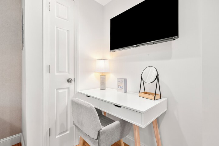 Room 42 of 63