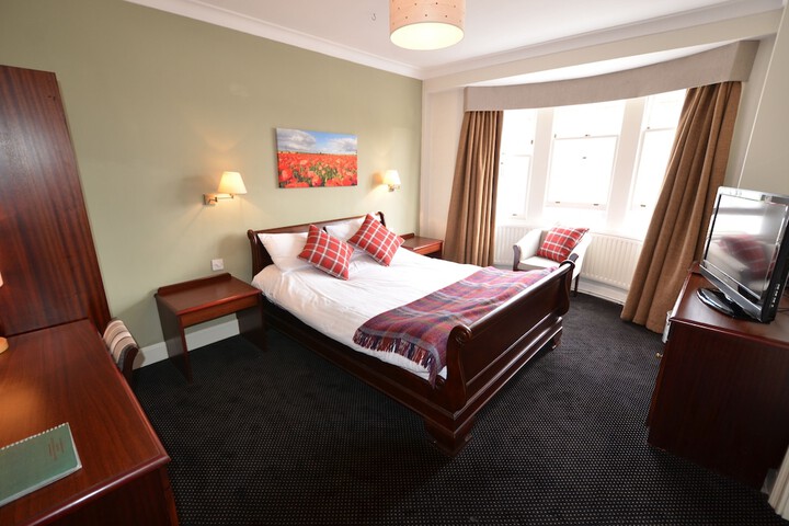 Room 3 of 69