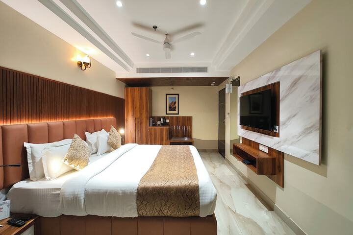 Room 20 of 25