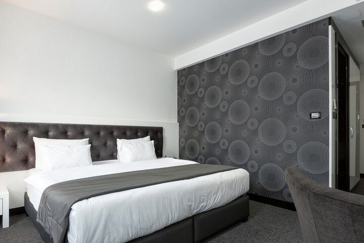 Room 75 of 267