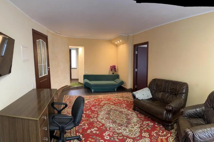 Room 3 of 9