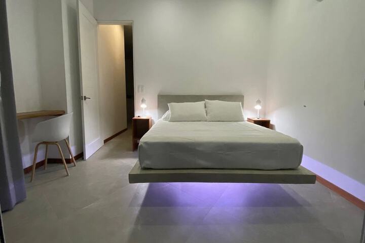 Room 2 of 120