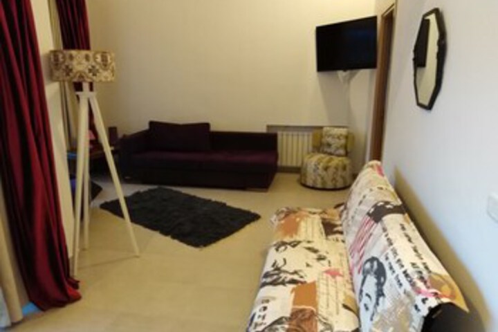Room 51 of 69