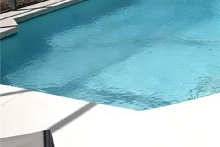 Pool 5 of 7
