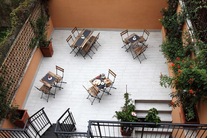 Hotel Exterior 154 of 155