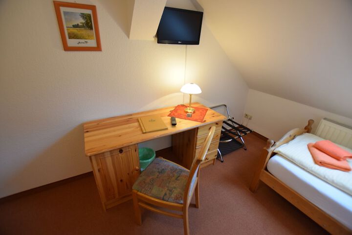 Room 30 of 52