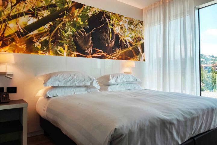 Room 21 of 82