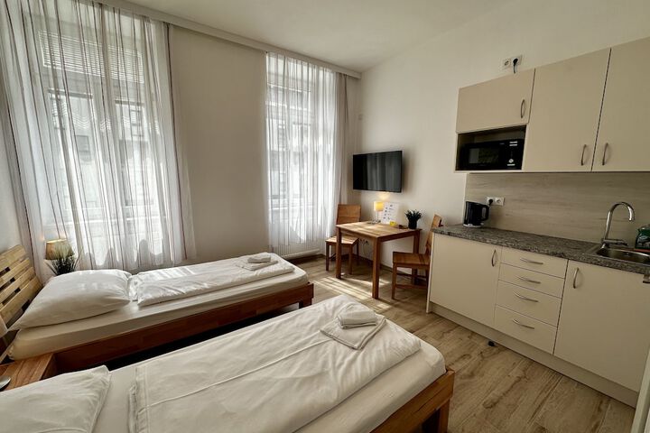 Room 10 of 71