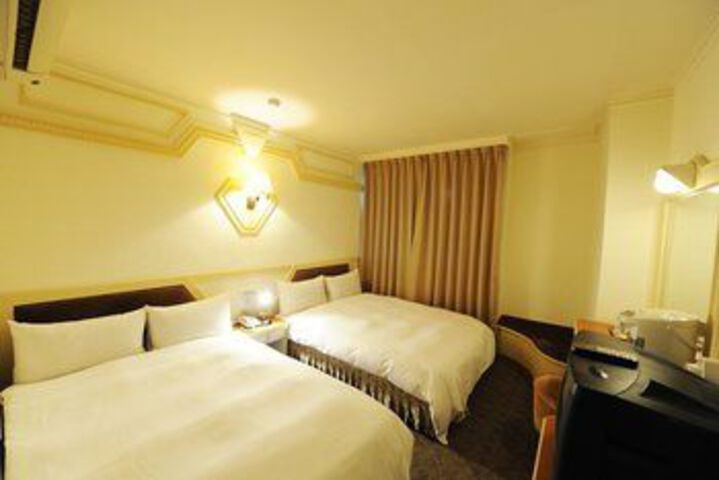 Room 12 of 42