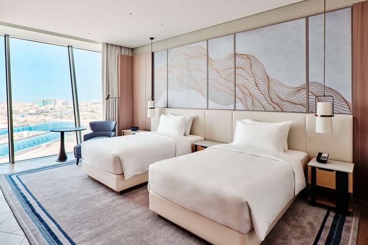 Room 8 of 70