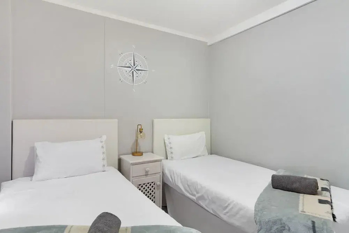 Room 6 of 21
