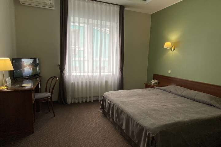 Room 13 of 44