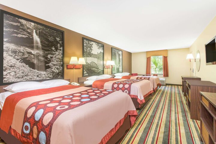 Double Accessible King Size Bed (4 of 4)