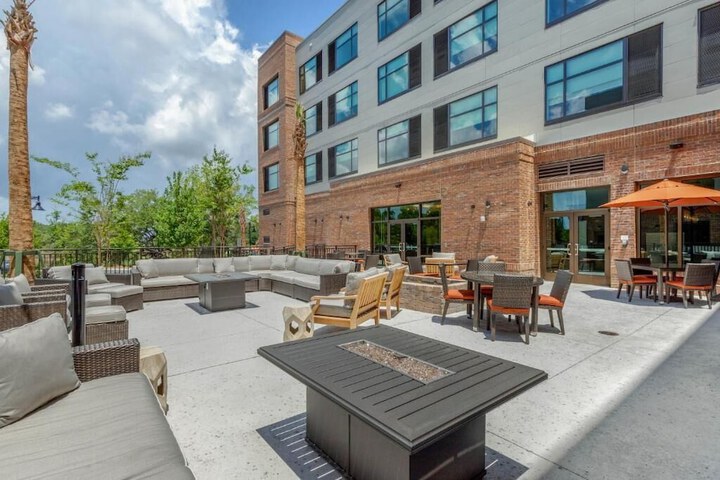 Terrace/Patio 15 of 29