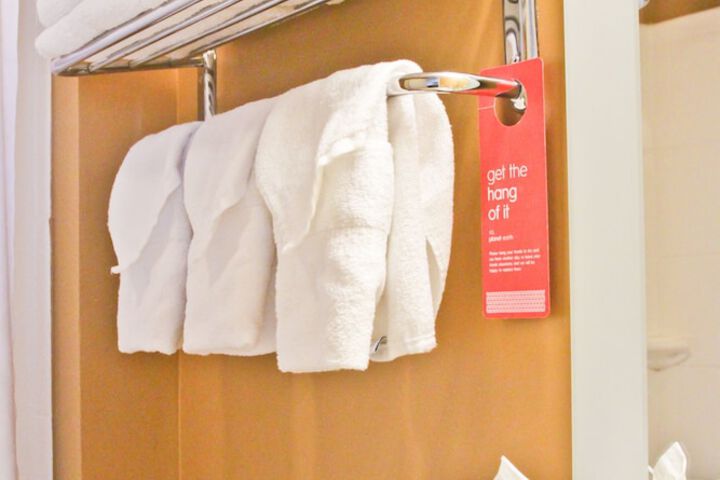 Room amenity