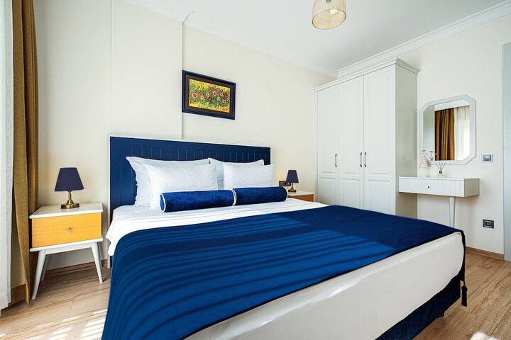 Room 9 of 40