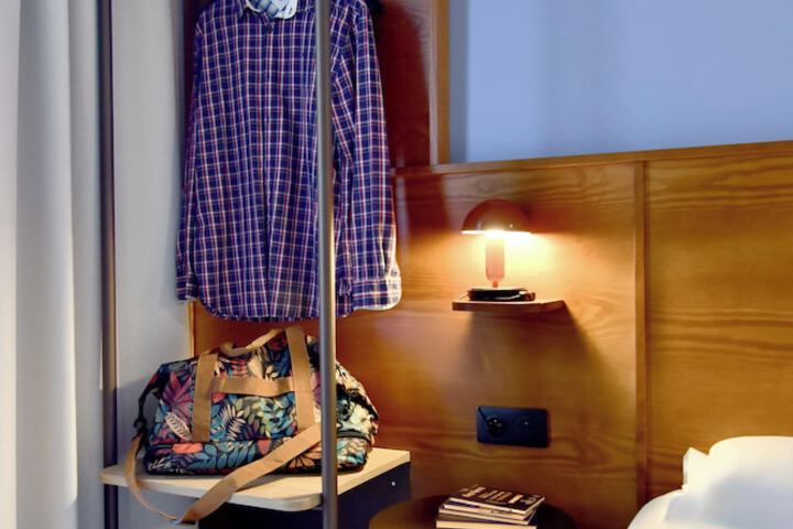 Room 19 of 44