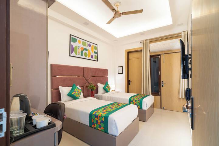 Room 10 of 37