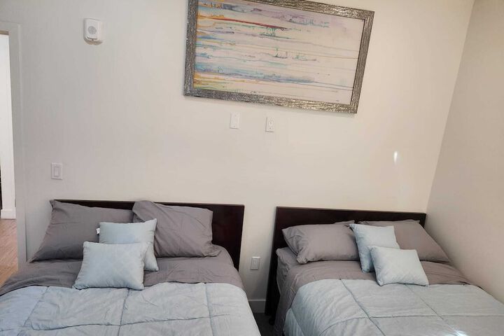 Room 34 of 48