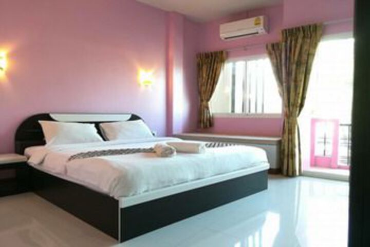 Room 15 of 25