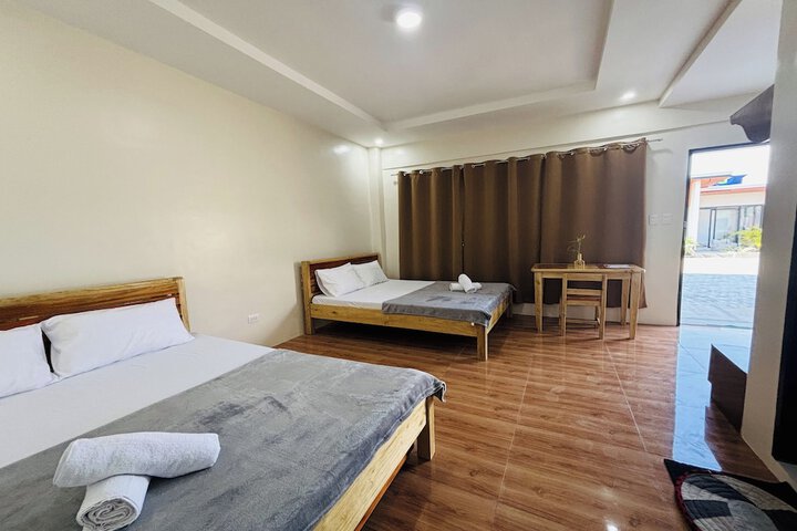 Room 3 of 34