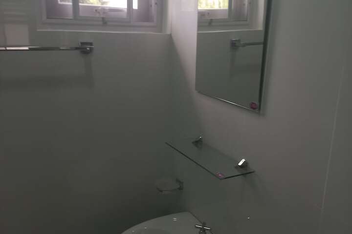 Room 18 of 24
