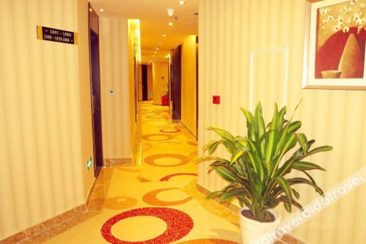 Juxin Holiday Hotel