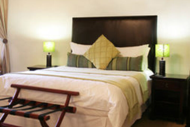 Room 30 of 118