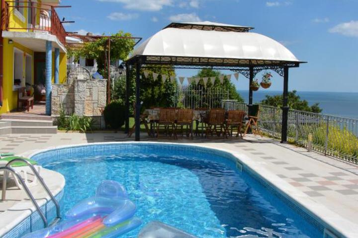 Property image 4