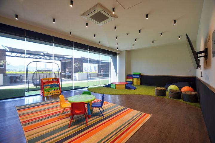Childrens Activities 84 of 102