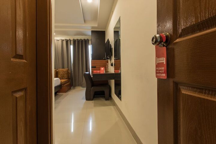 Photo 6