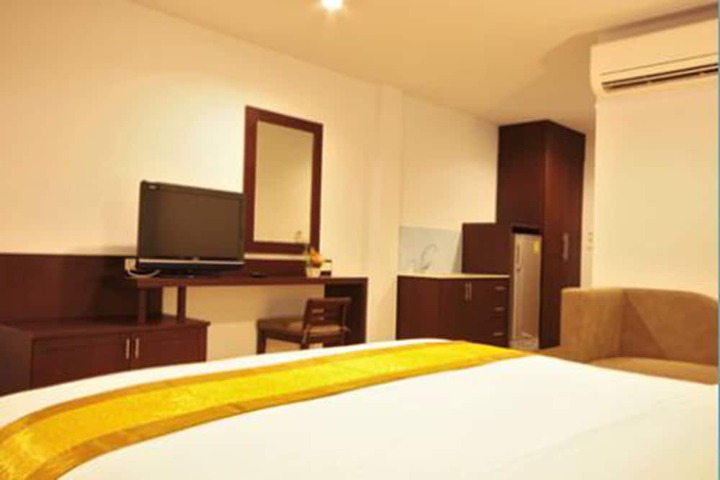 Room 16 of 31