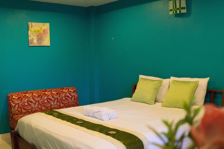 Room 3 of 15