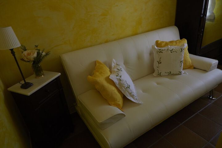 Room 12 of 33