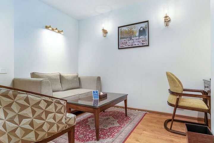 Room 44 of 80