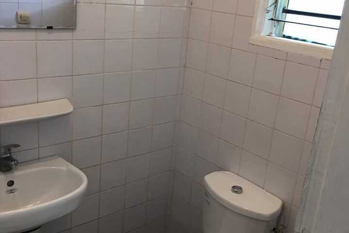 Room 15 of 27